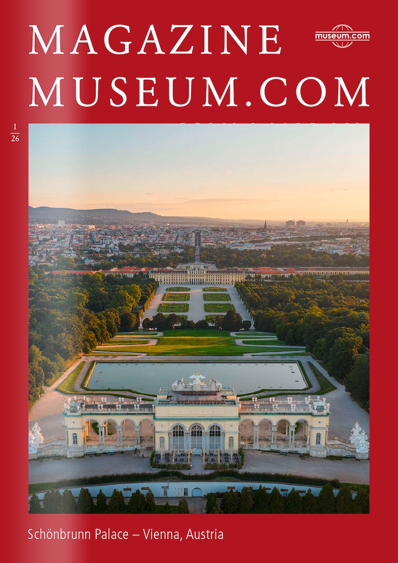 Schoebrunn Palce in Vieanna, Austria, Title page of the MAGAZIN museum.com 01-26